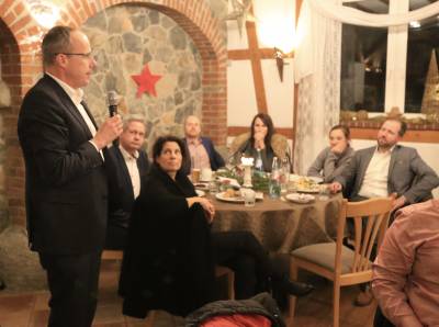 Unsere G�ste lauschen dem spannenden Vortrag