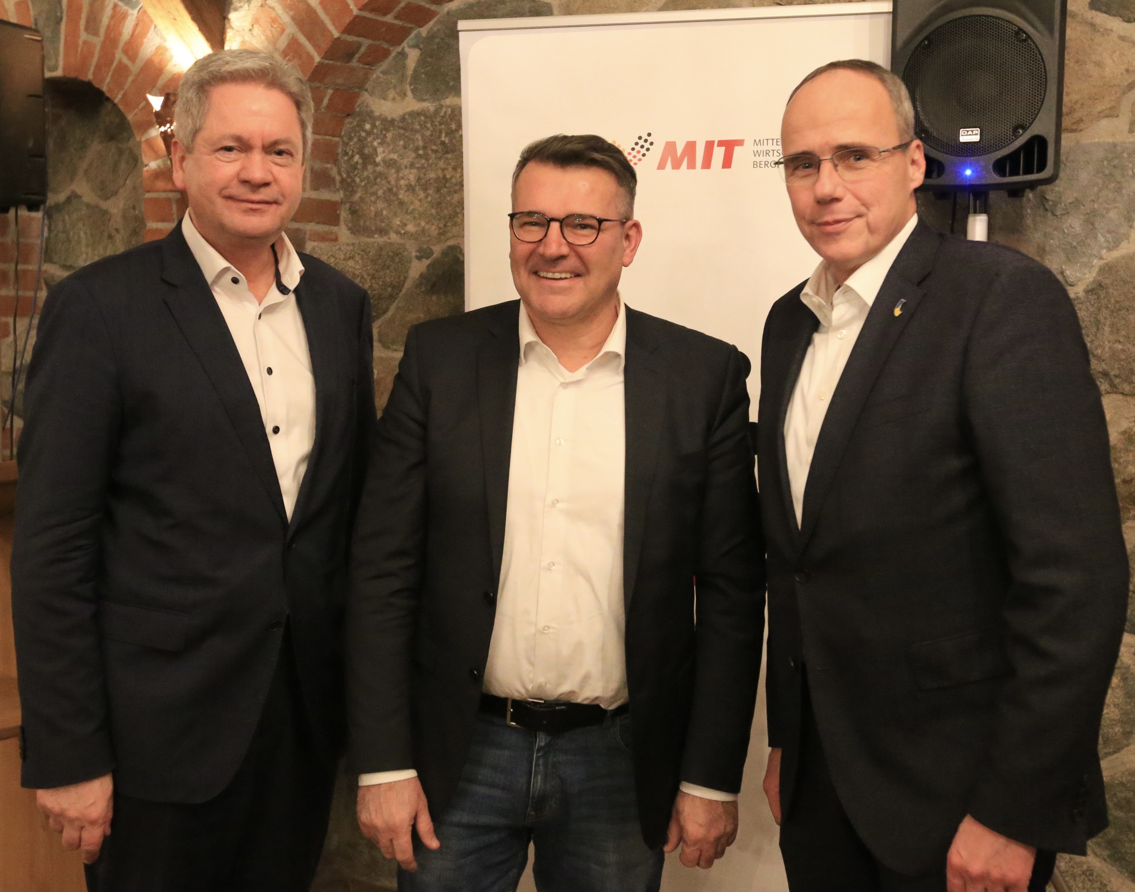 v.l.n.r. Matthias Wilkes, Peter Franz, Peter Beuth