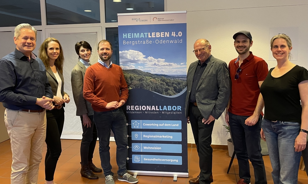 MIT Bezirksvorstand mit Karl-Heinz Schlitt, ehemaliger Chefredakteur und Dr. Alexander Bode